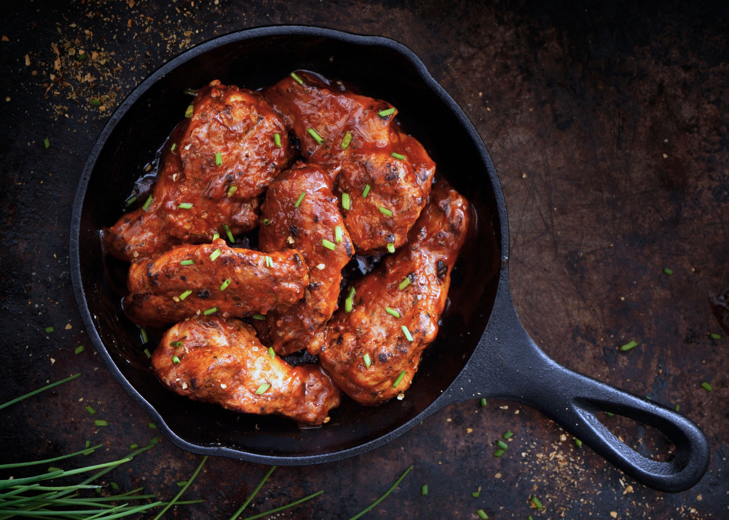 Crispy Baked Chicken Wings with Maple-Garlic Seasoning